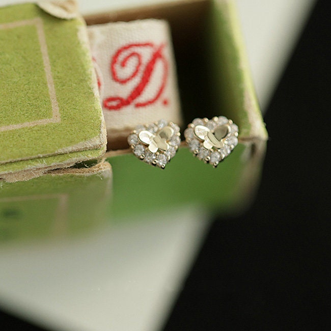 14K Solid Gold Dainty Earrings, Gold Butterfly Delicate Stud Earrings, 14K real Gold Earrings, gift for her, Thanksgiving gift