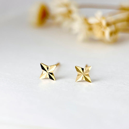 14k Solid Gold Tiny Sparkling Star Earrings