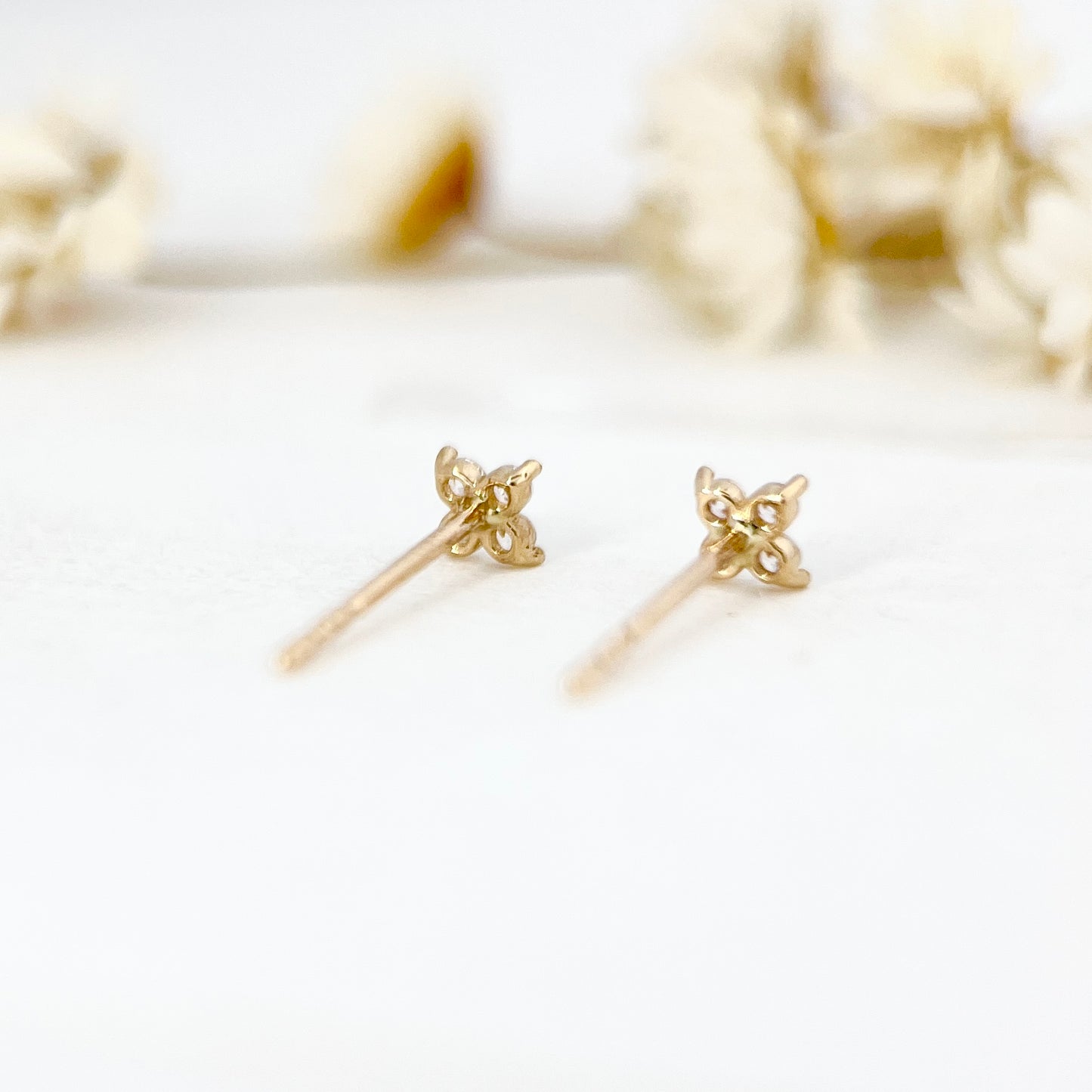 14K Solid Gold Tiny Flower Stud Earrings