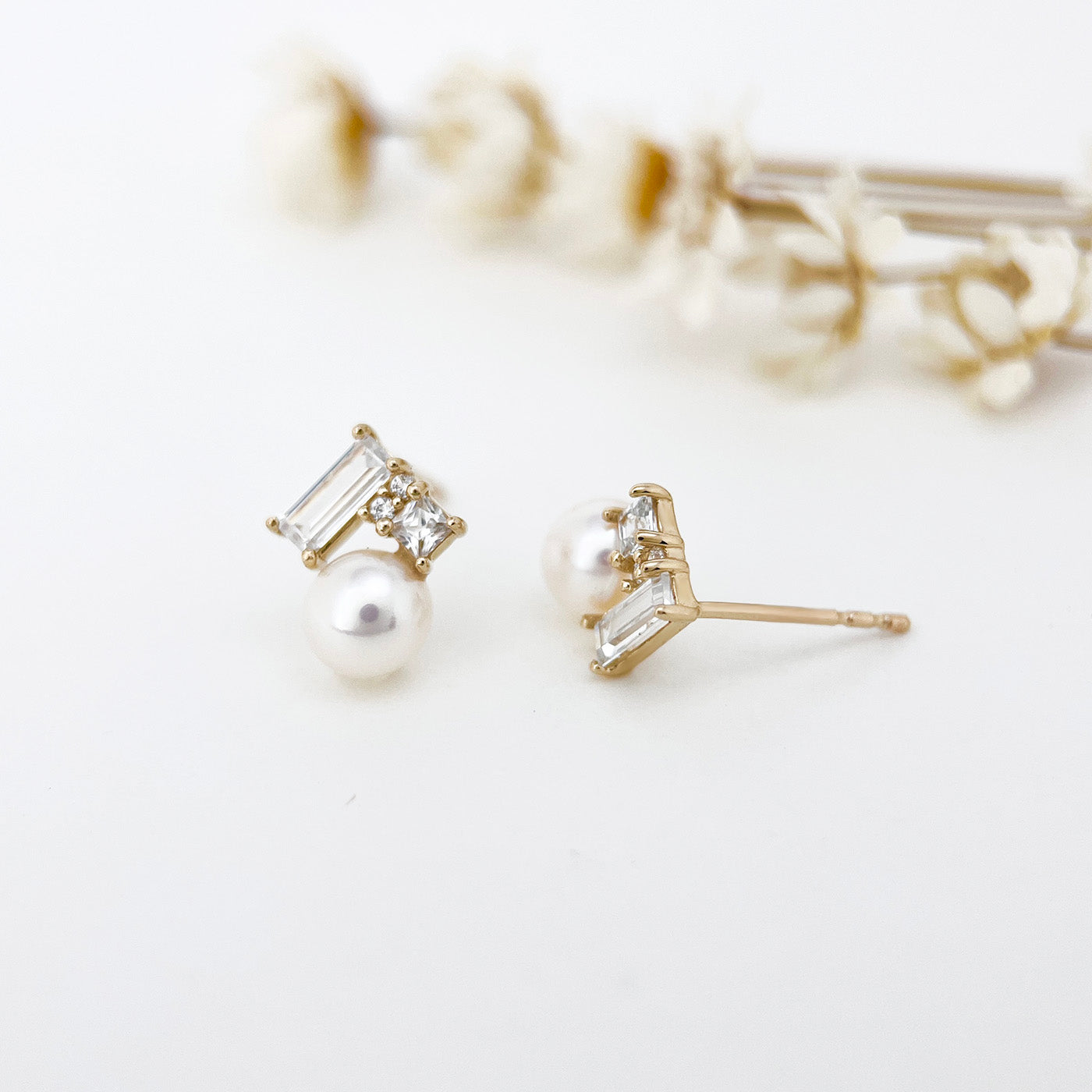 14K Solid Gold Natural Pearl Stud Earrings