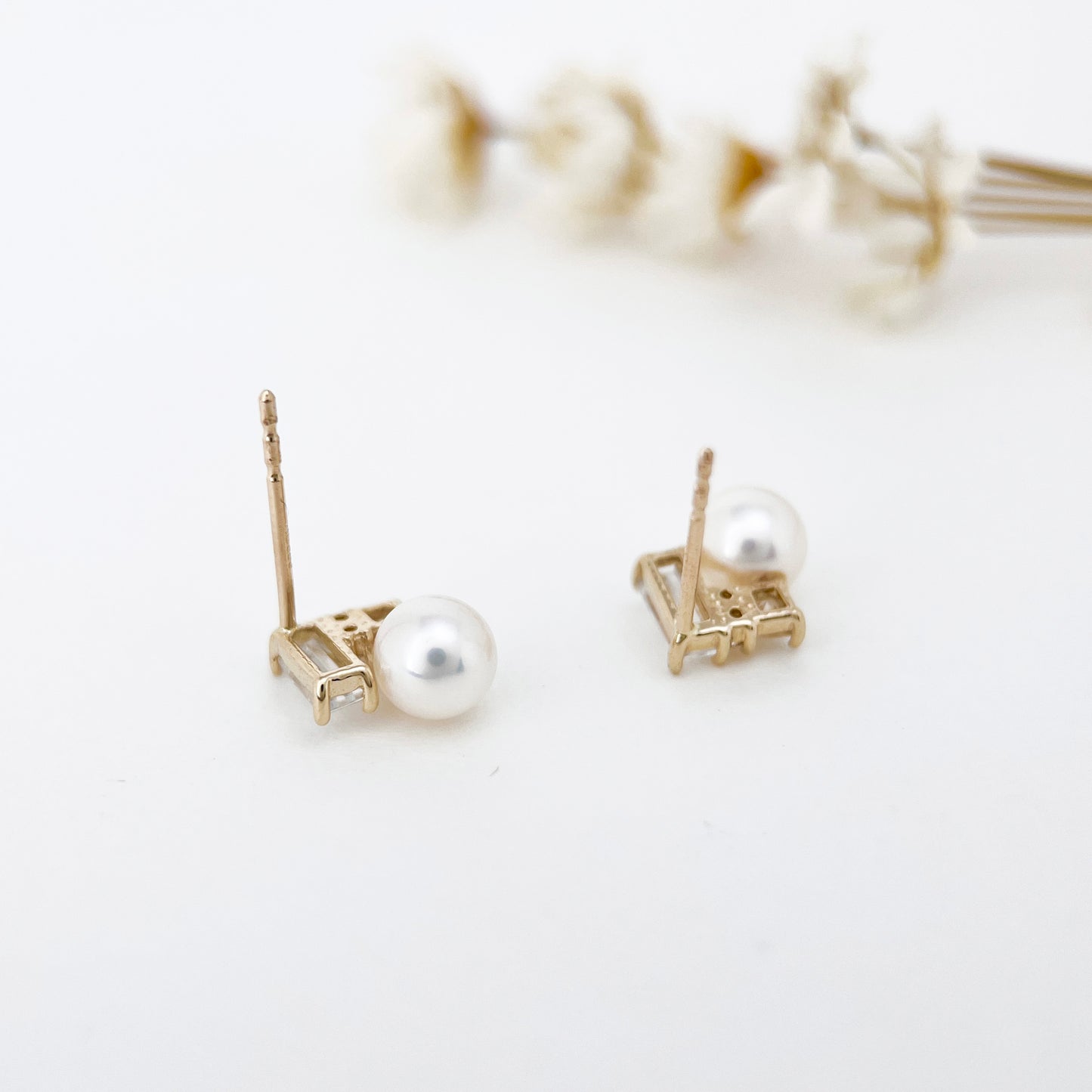 14K Solid Gold Natural Pearl Stud Earrings