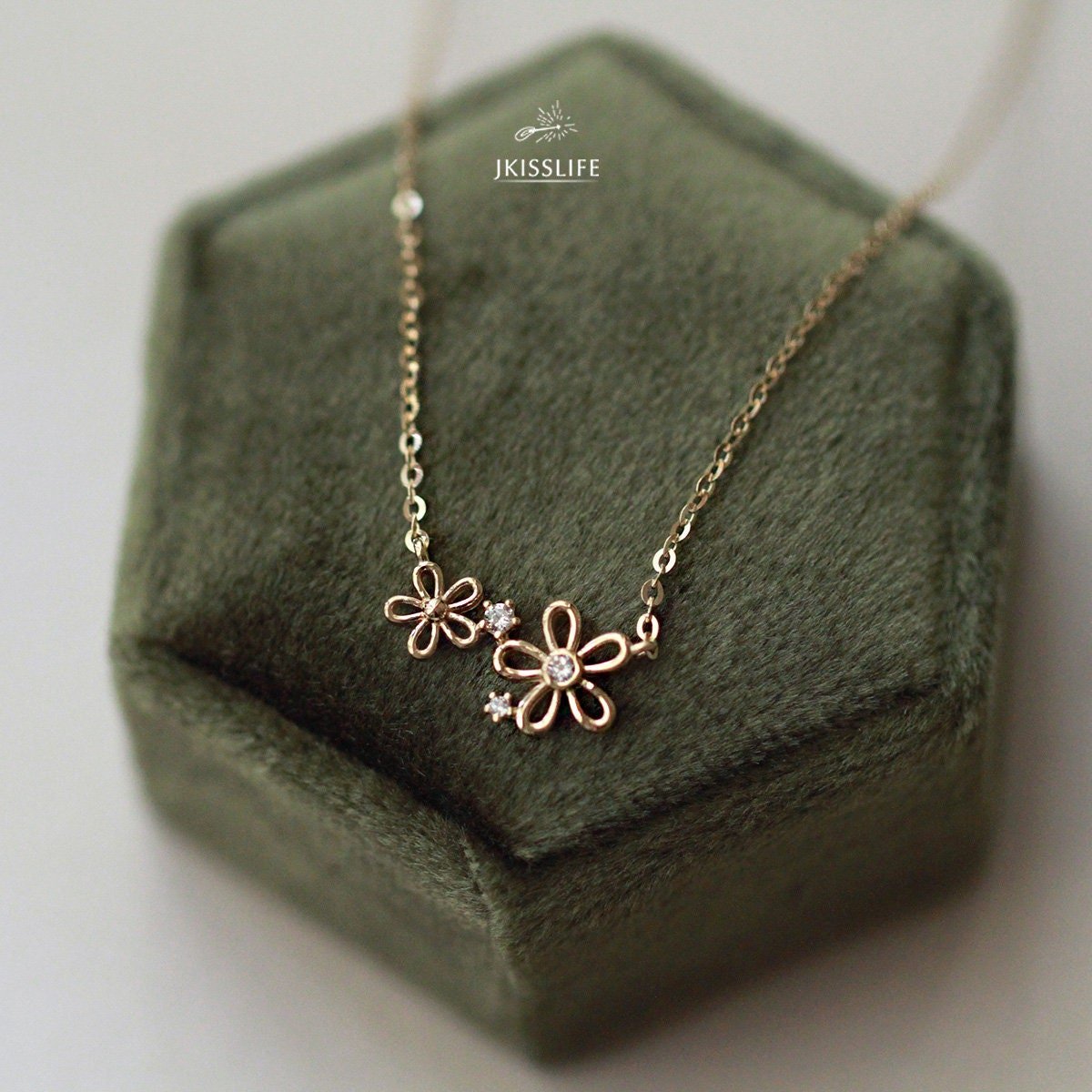 14K Solid Gold Small Flowers Necklace