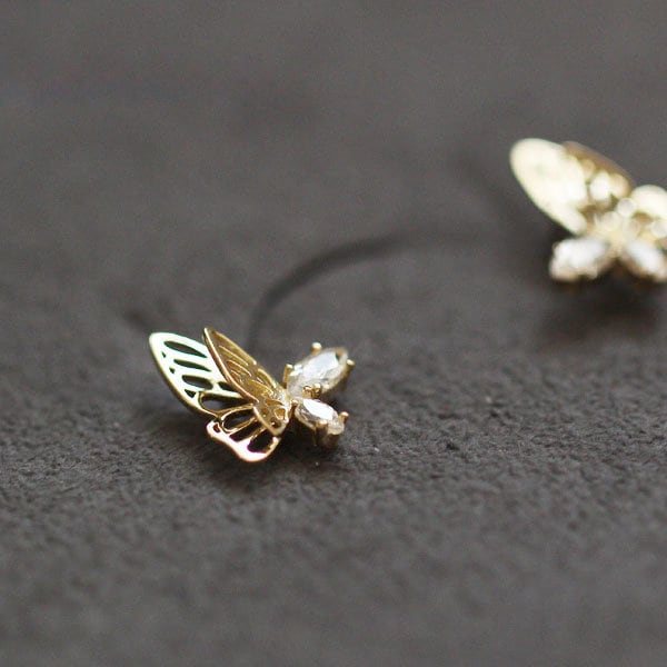 Solid Gold Butterfly Stud Earrings, 9K Real Gold Delicate Butterly Stud Earrings, 9K Gold Piercing Earlobe Earrings, Gift for Her