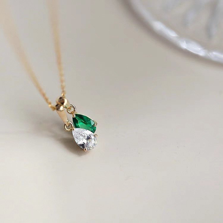 9K Solid Gold Pear Shape Green Emerald/ White Crystal Necklace Charm