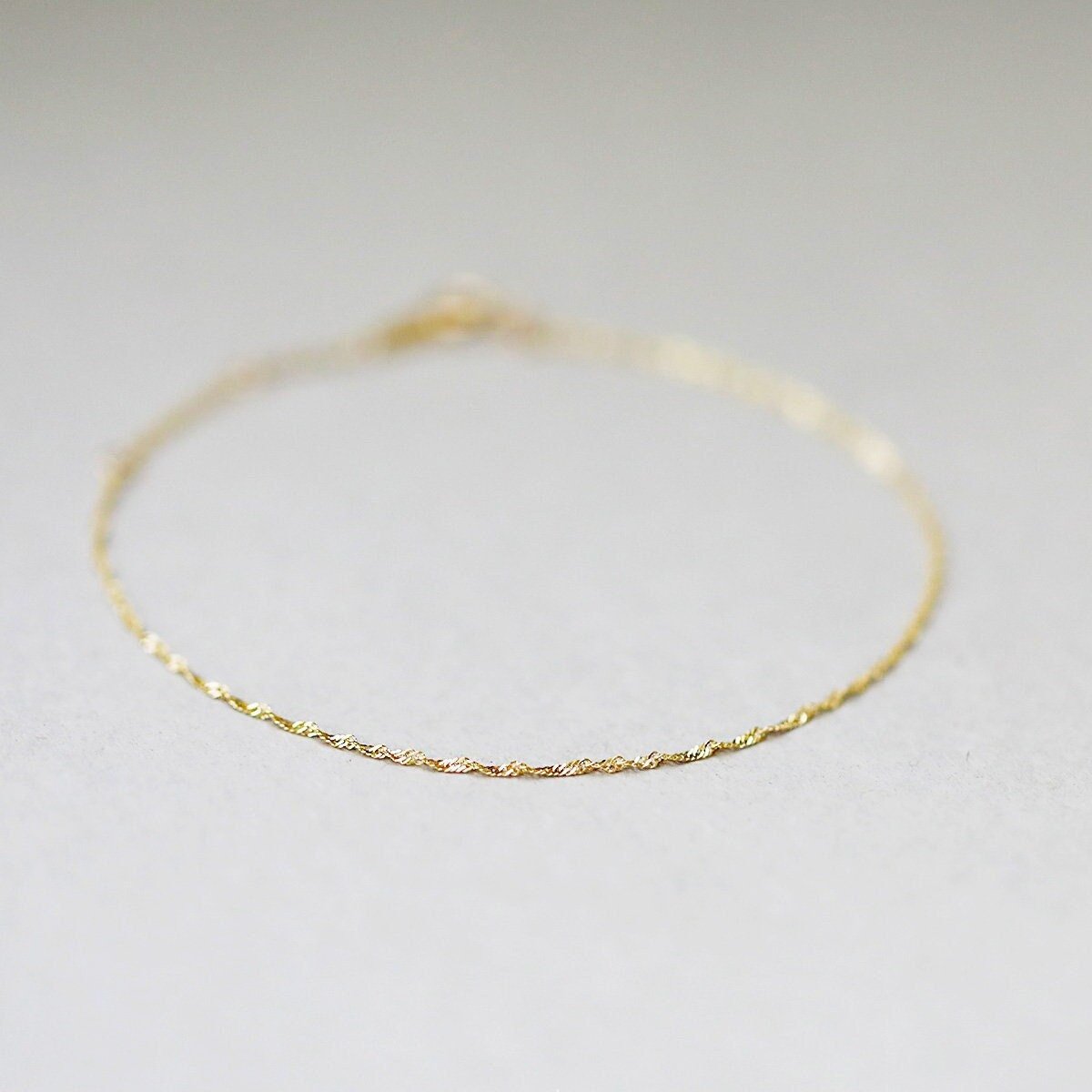 14K Solid Gold Classic Twisted Art Chain Bracelet