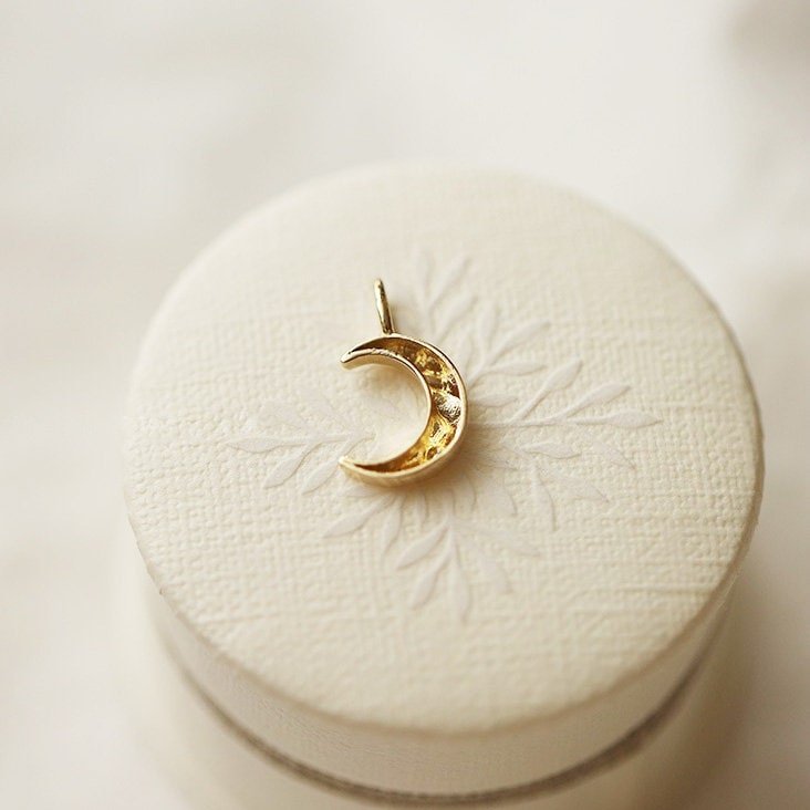 14K Solid Gold Dainty Crescent Moon Necklace Charm