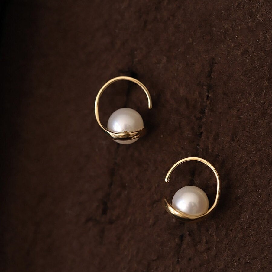 14k Solid Gold Half-circle Shaped Natural Pearl Stud Earrings