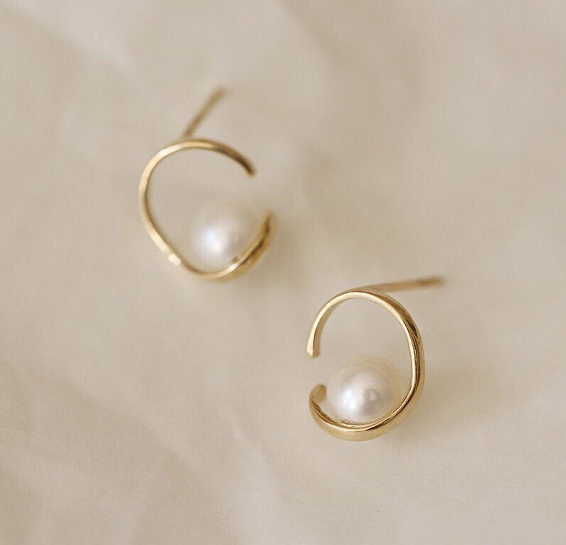 14k Solid Gold Half-circle Shaped Natural Pearl Stud Earrings